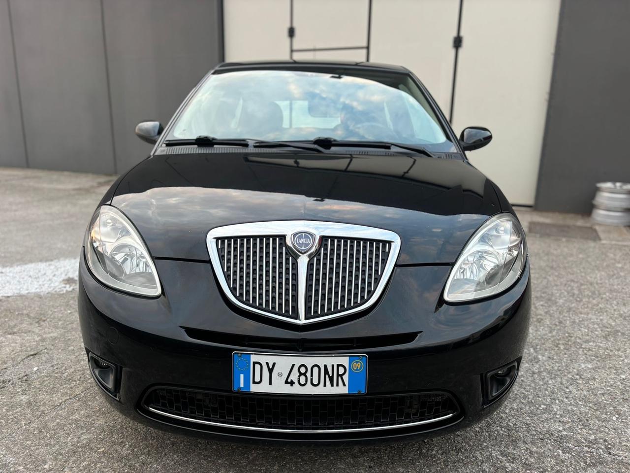 Lancia Ypsilon 1.4 Platino Ecochic GPL