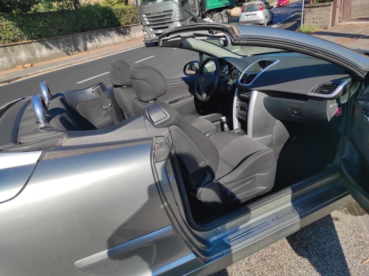 Peugeot 207 1.6 HDi 110CV CC Tecno