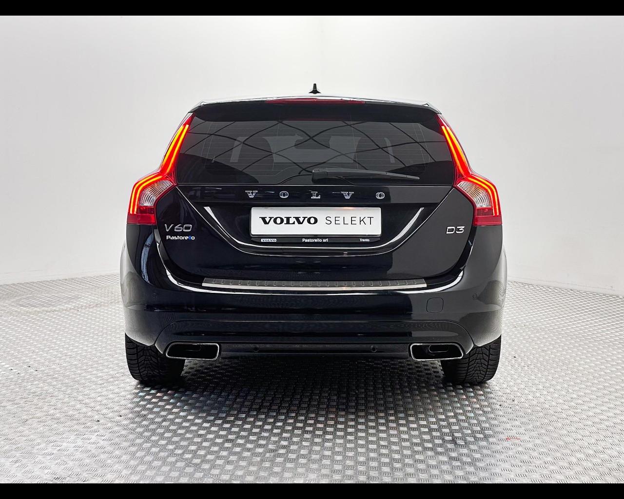 VOLVO V60 D3 Geartronic Dynamic Edition