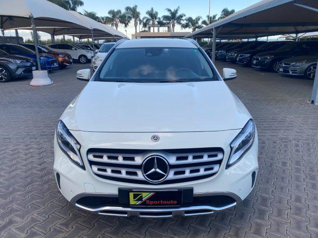 MERCEDES-BENZ GLA 200 d Automatic 4Matic Sport