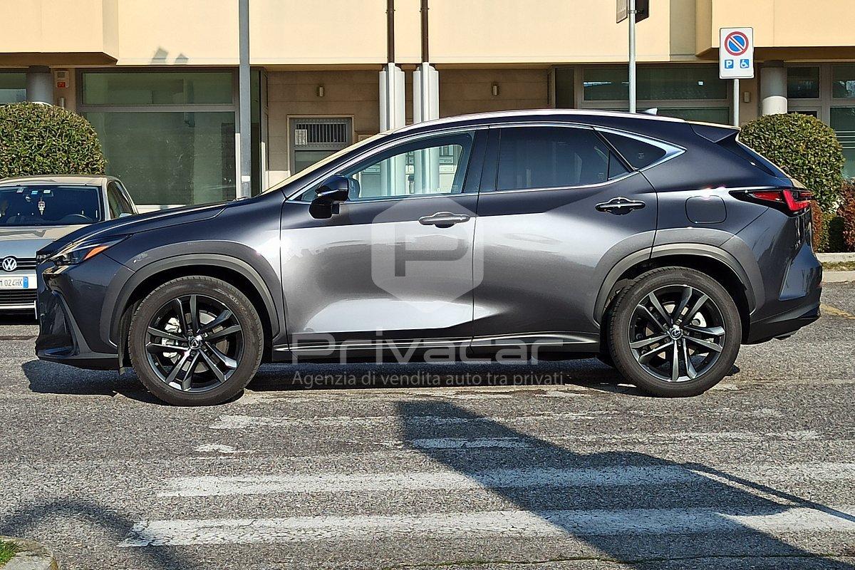 LEXUS NX 450h Plug-in 4WD Premium +