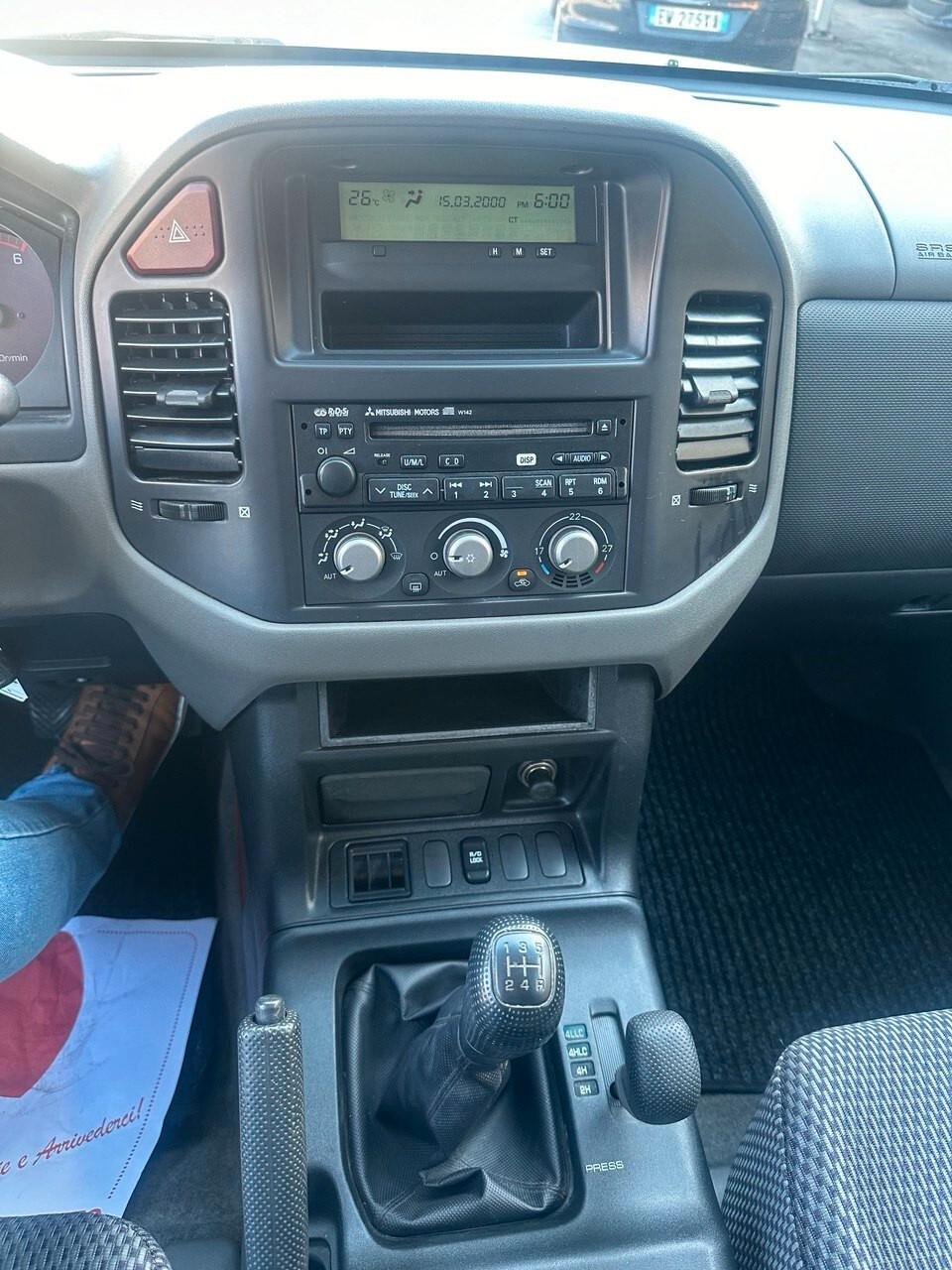 Mitsubishi Pajero 2.5 TDI 3p. GLX