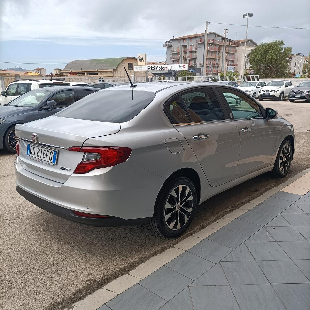 Fiat Tipo 1.6 mjt 120cv Mirror