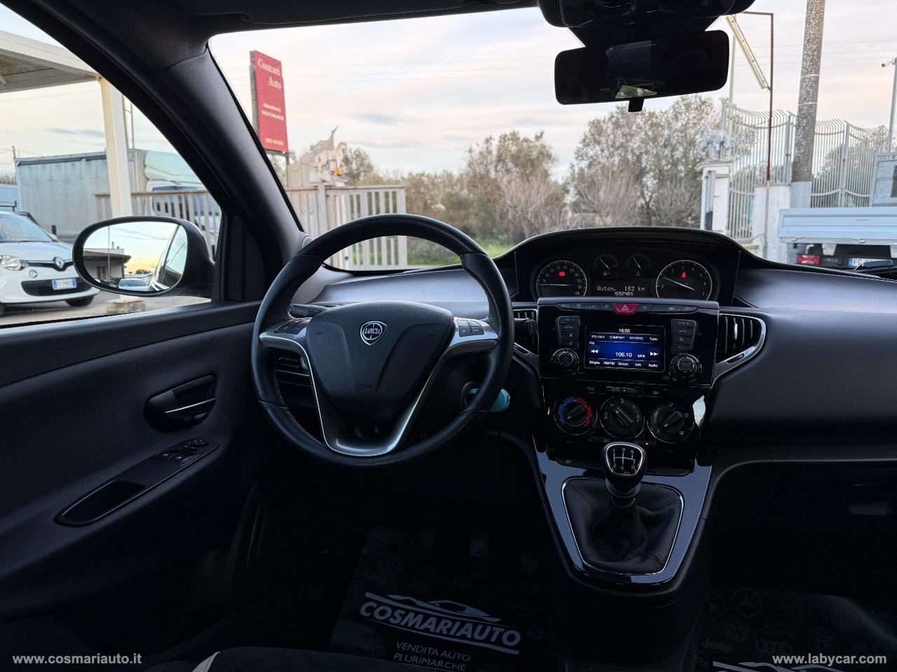 LANCIA Ypsilon 1.2 69 CV 5p. Gold