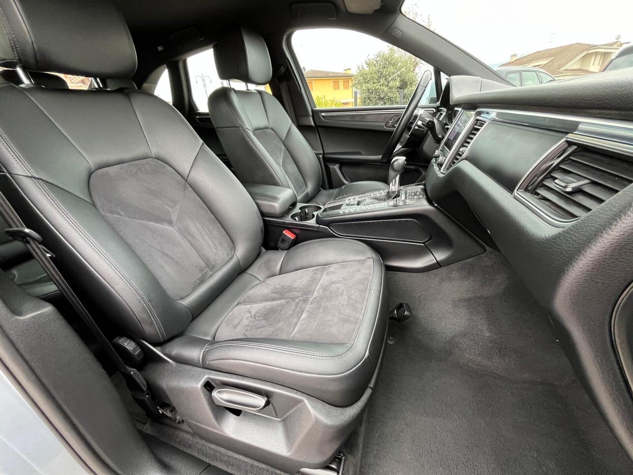 Porsche Macan 2.0 252 CV