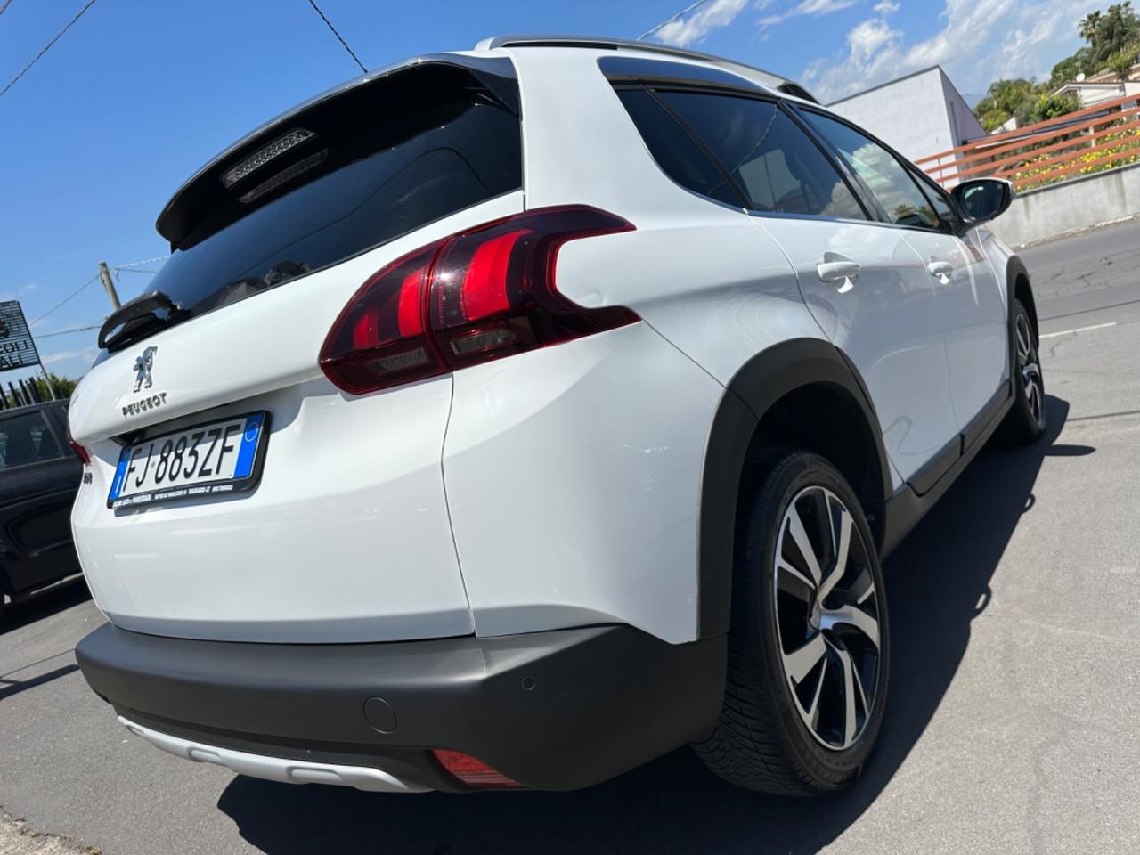 Peugeot 2008 BlueHDi 120 S&S Allure