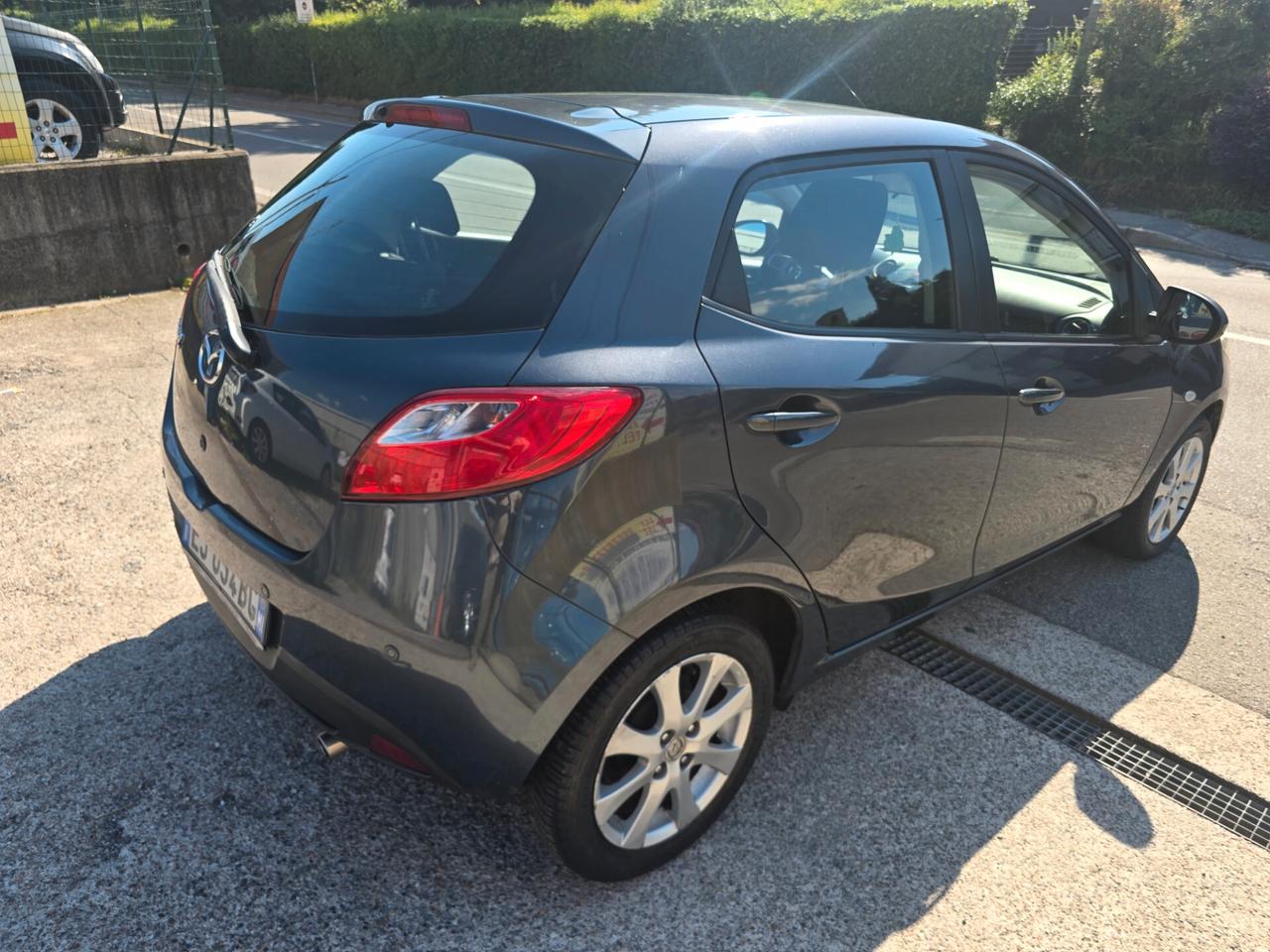 Mazda 2 Mazda2 1.3 16V 75CV 5p. Trendy