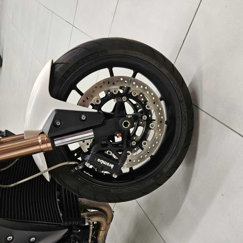 Triumph Speed Triple 1050 - 2011