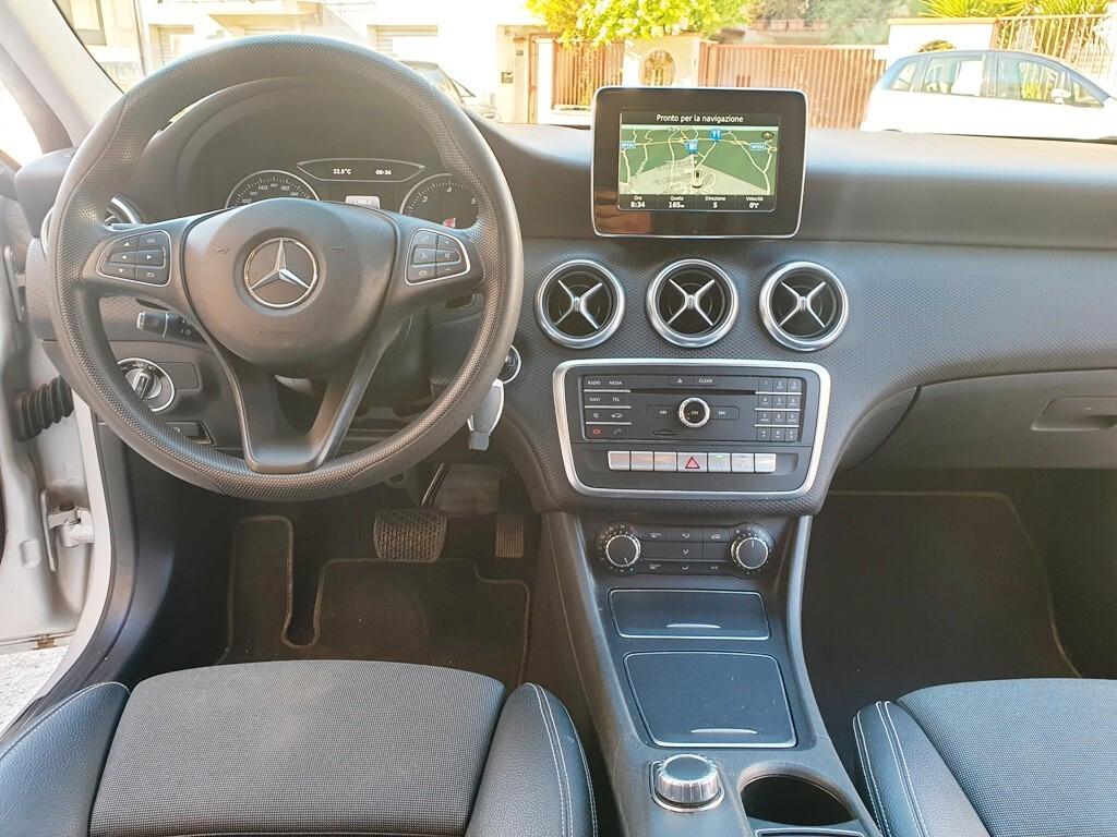 MERCEDES A 180 CDI 110 CV. AUTOMATICA PREMIUM PERFETTA