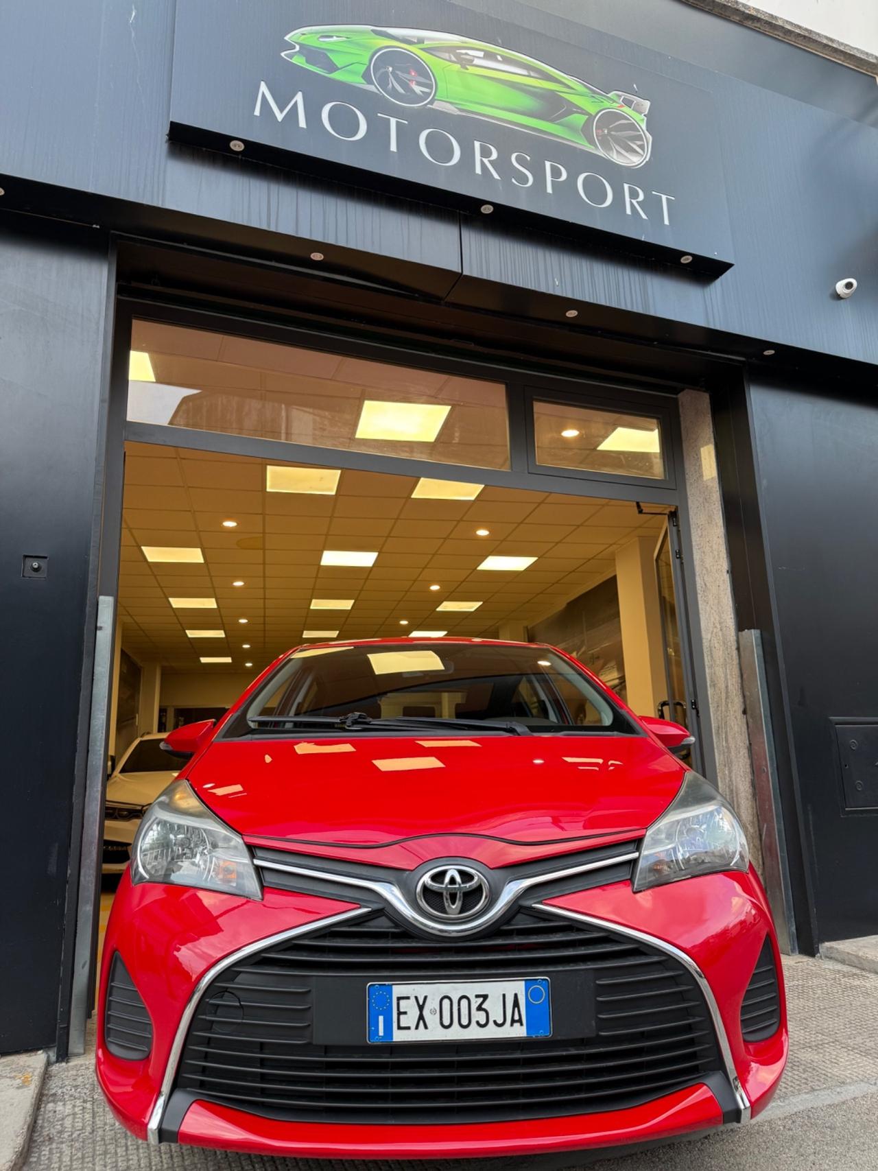 Toyota Yaris 1.0 5 porte