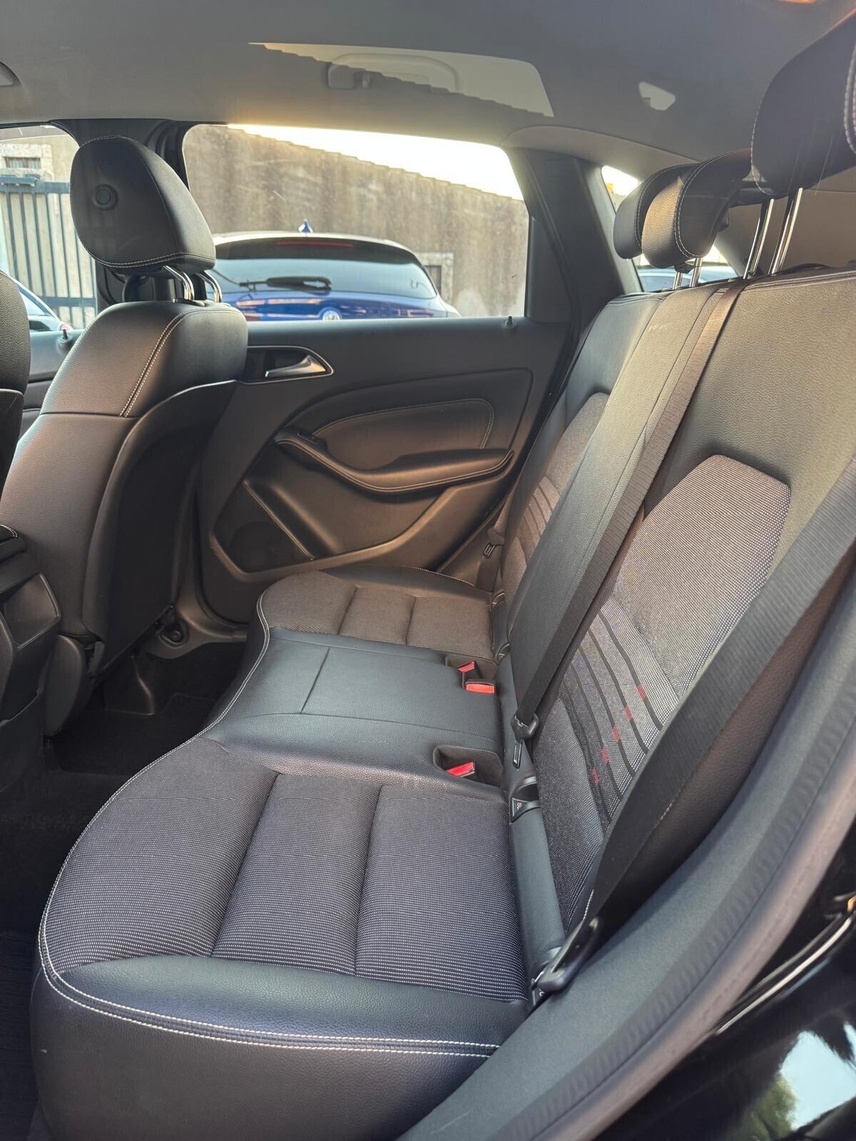 Mercedes-benz B 200 d Automatic Premium