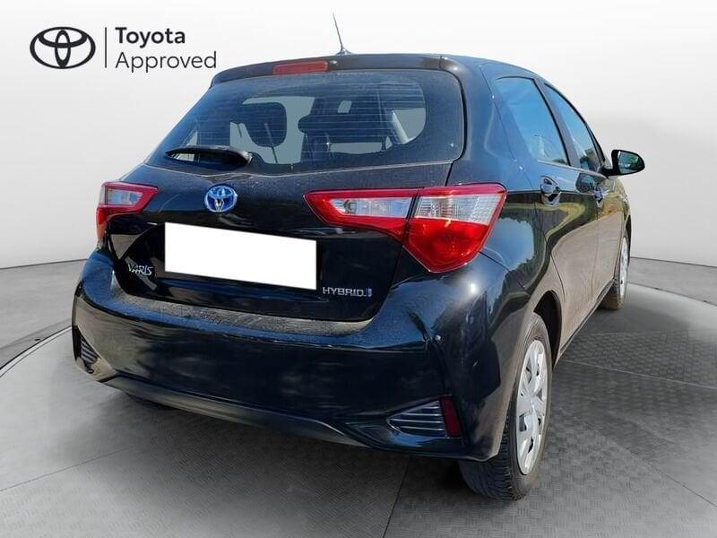 Toyota Yaris 1.5 hybrid Business 5p