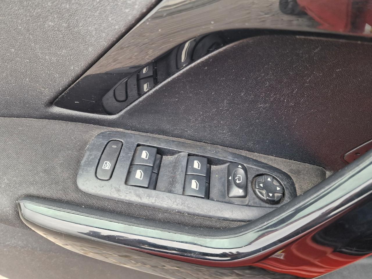 Peugeot 208 BlueHDi 75 5 porte Allure