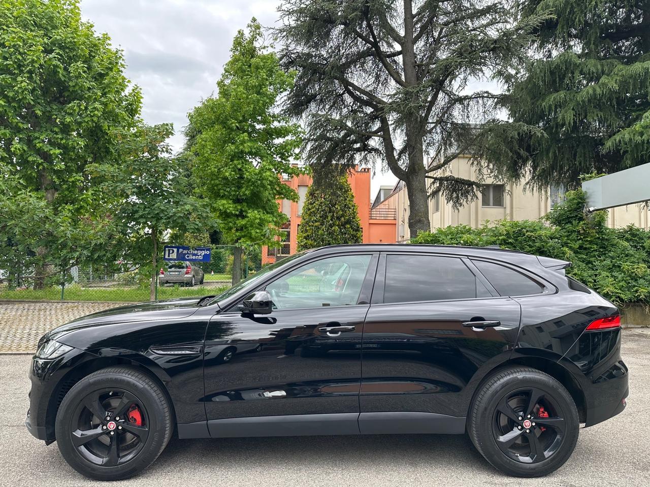Jaguar F-Pace 2.0 D 180 CV AWD Prestige