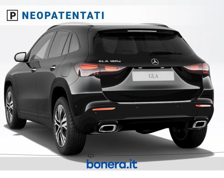 Mercedes GLA 180 180 D Progressive Advanced Plus 8G-DCT