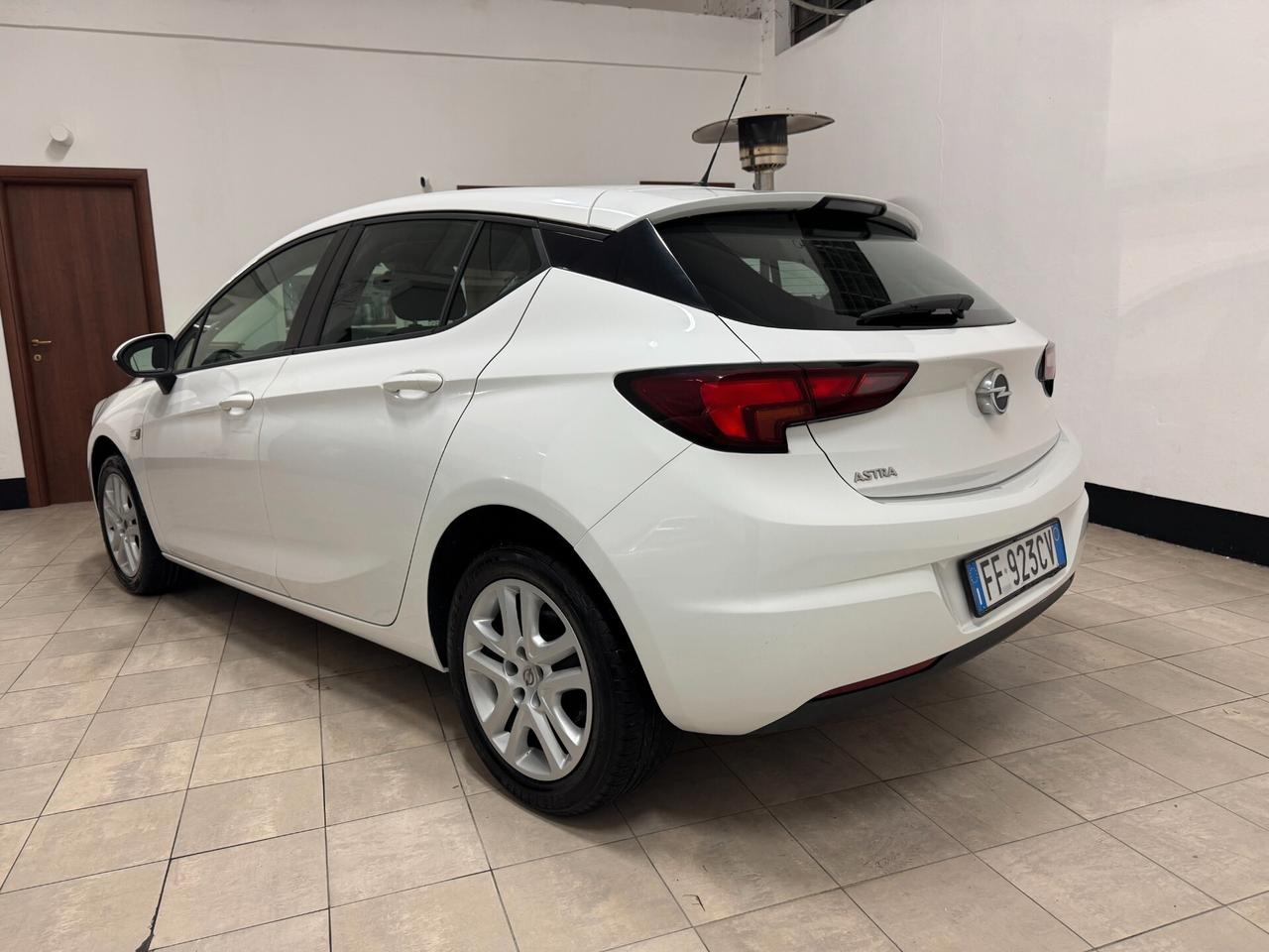 Opel Astra 2016 1.4 BENZINA Ecotec 5 porte Elective