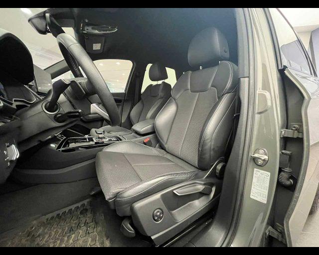 AUDI Q5 40 TDI 204 CV quattro S tronic Identity Black