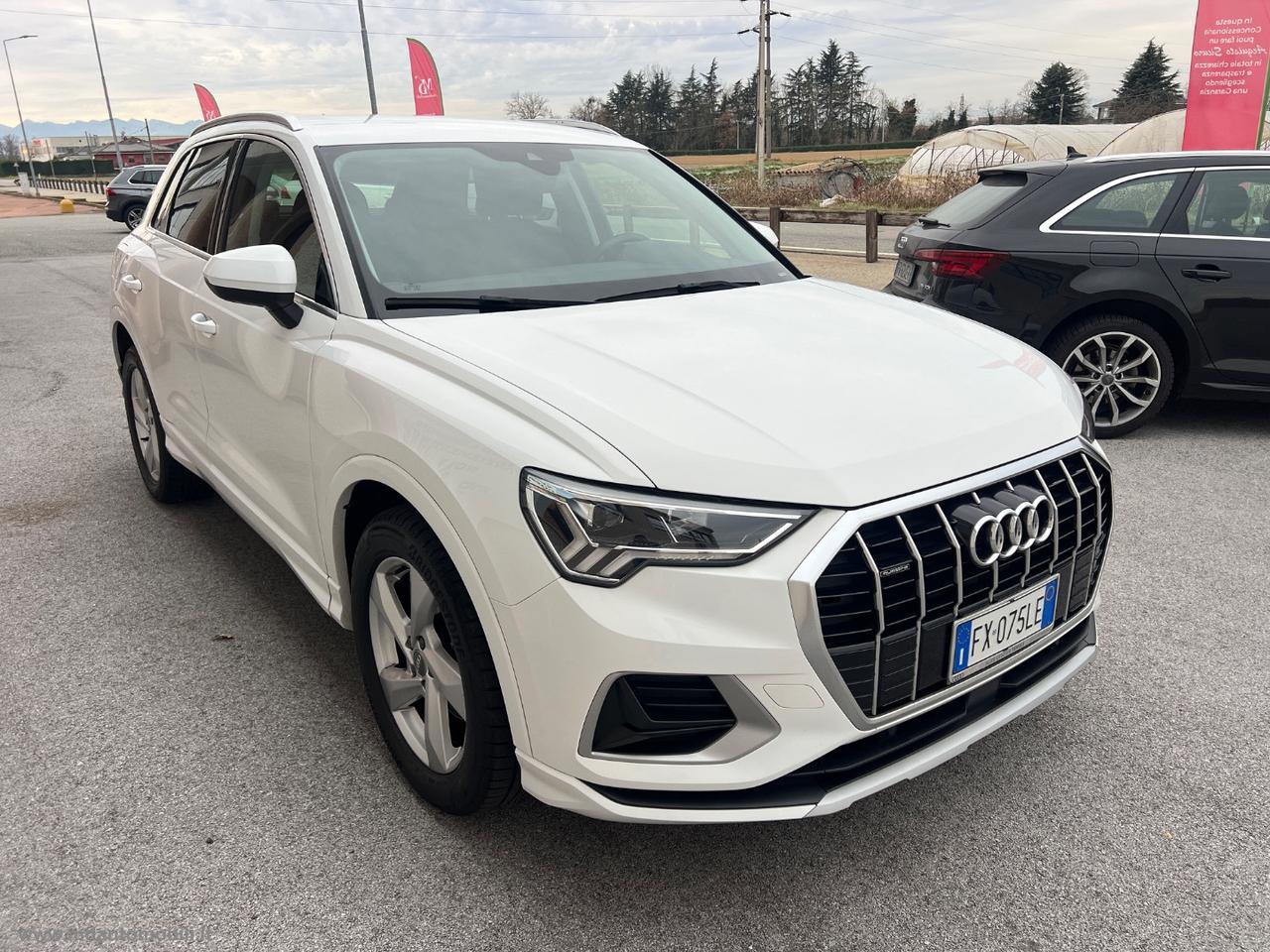 AUDI Q3 35 TDI quattro Business Advanced CERCHI 18 STUPENDA