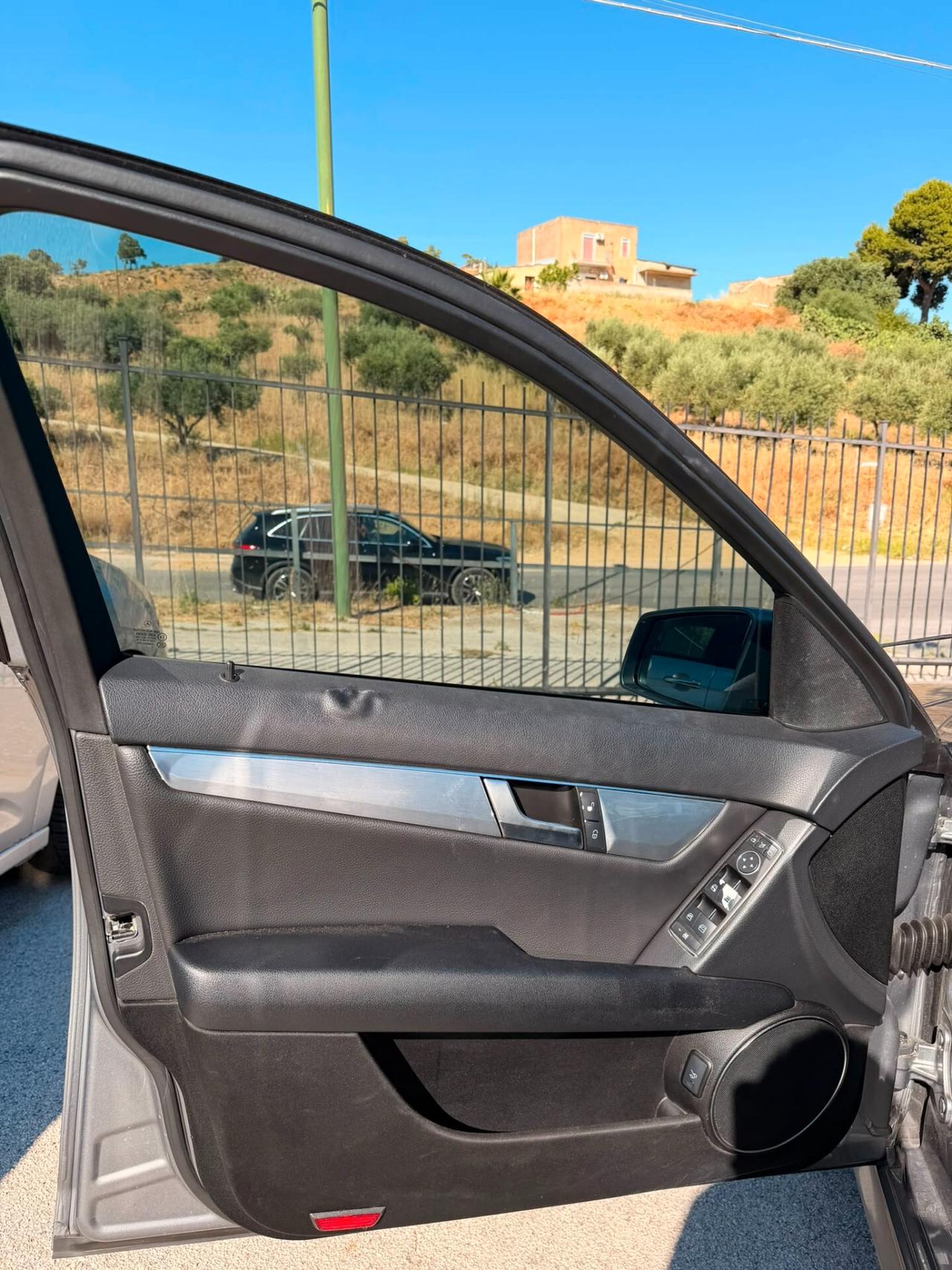 Mercedes-benz C 220 CDI BlueEFFICIENCY Avantgarde