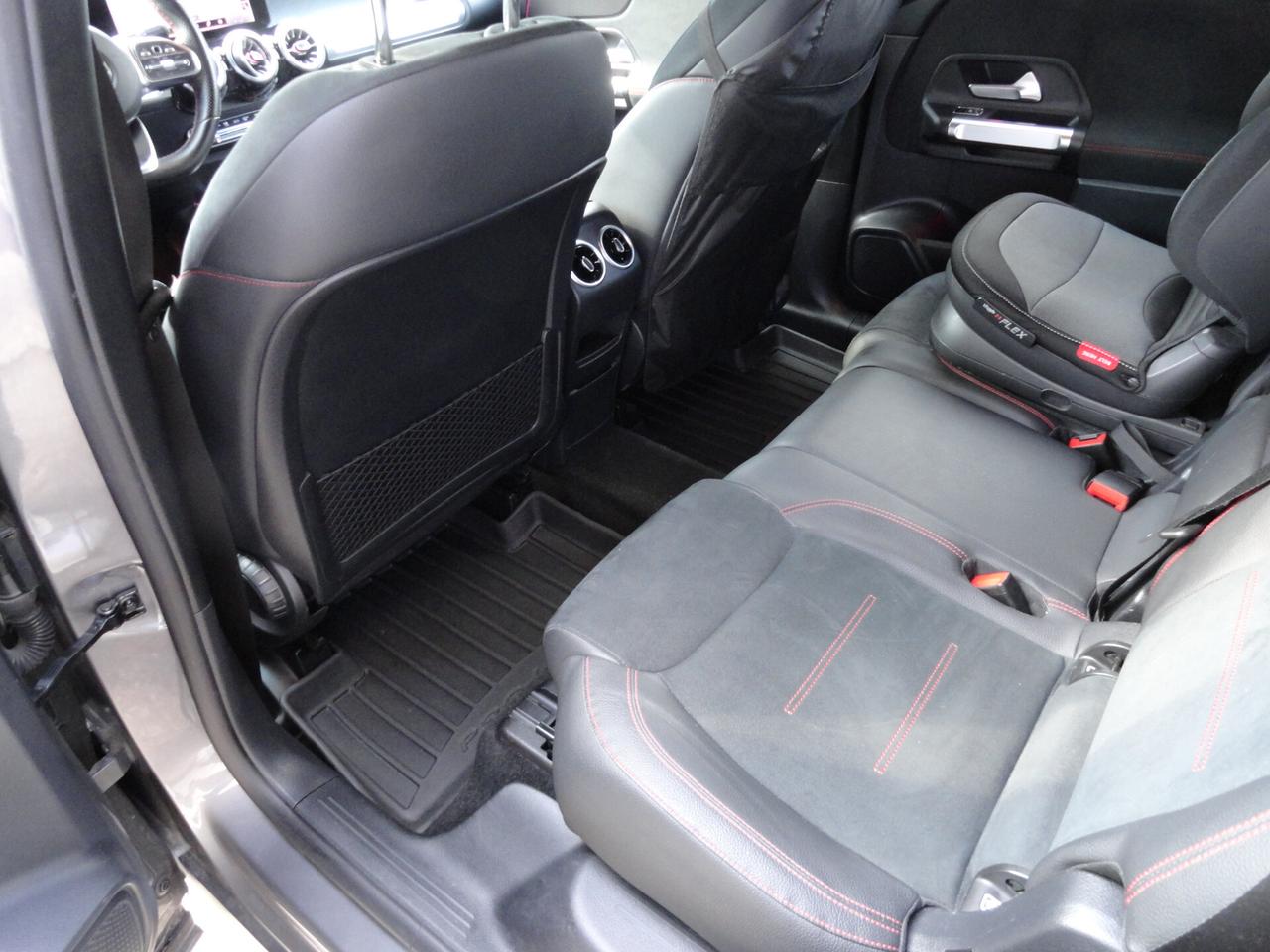 Mercedes-benz GLB 200 d Automatic Premium AMG Style con Black Pack