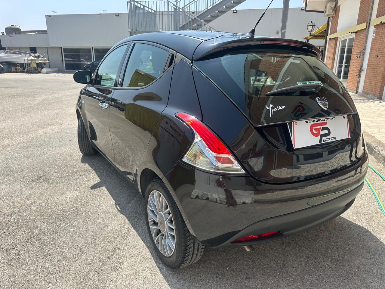 LANCIA YPSILON 1.3 MULTIJET*95CV*PLATINUM*OK NEOPATENTATI* MANUALE*