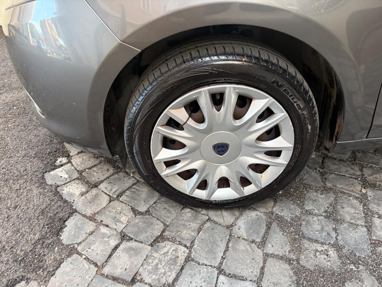 Lancia Ypsilon 1.3 MJT 16V 95 CV 5 porte S&S Elle