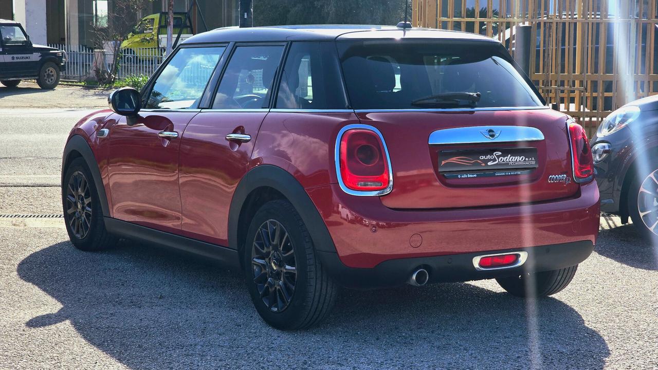 Mini Cooper D 1.5 Business 5p