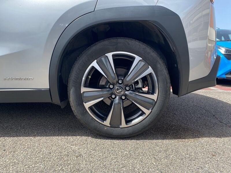 Lexus UX Hybrid 4WD Premium