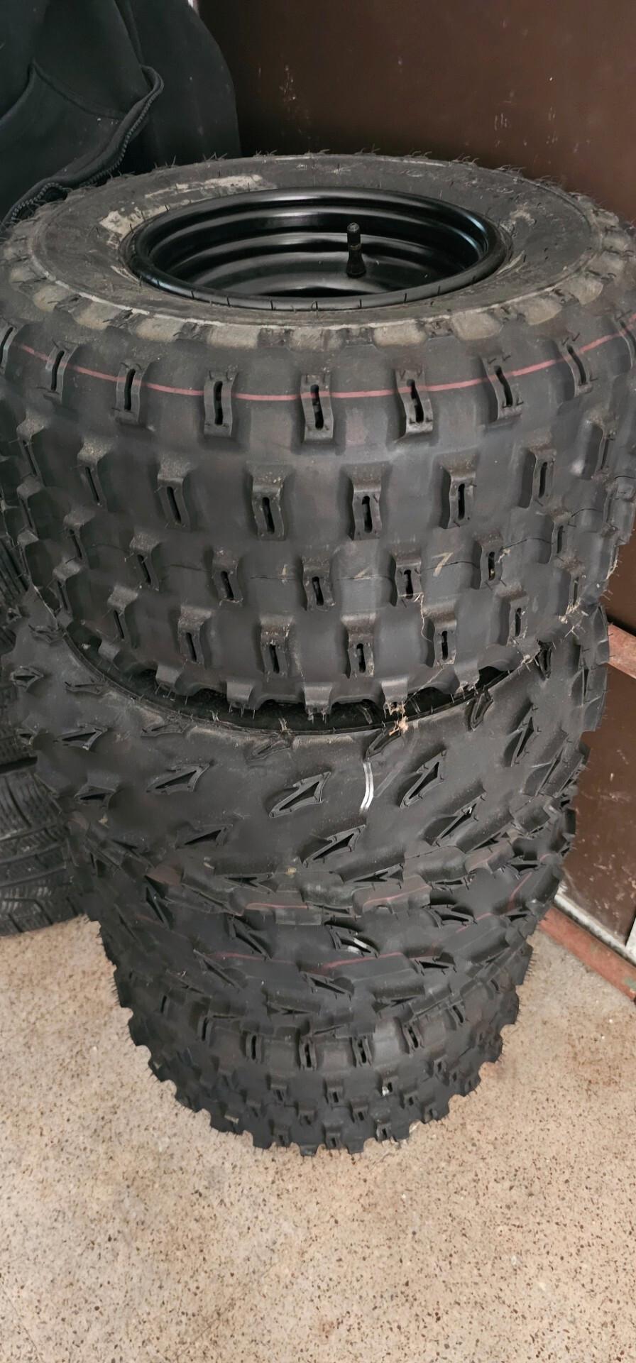 Yamaha YFZ 450 Special edition FOX AKRAPOVIC