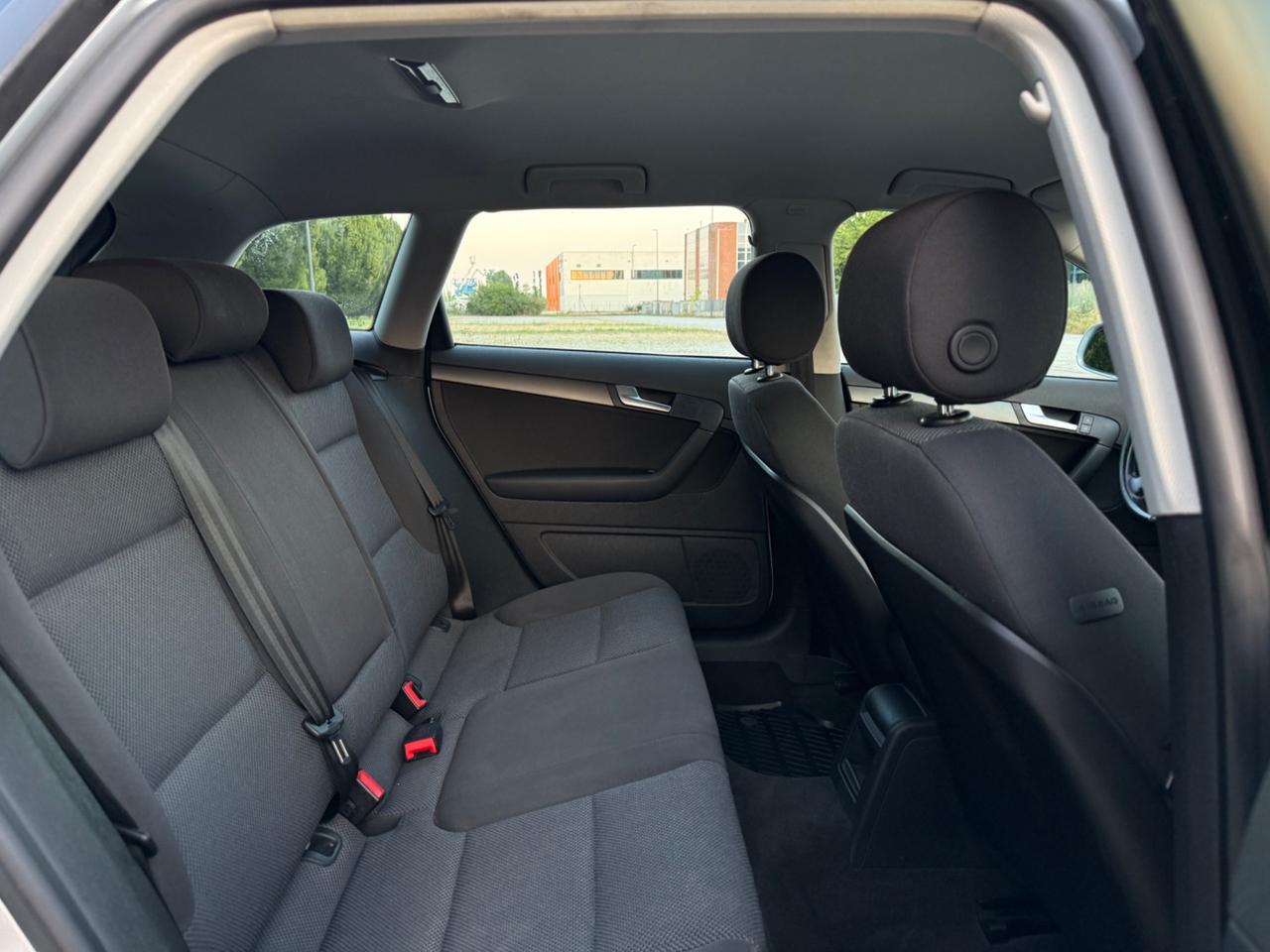 Audi A3 1.6 TDI 105 CV CR Ambition