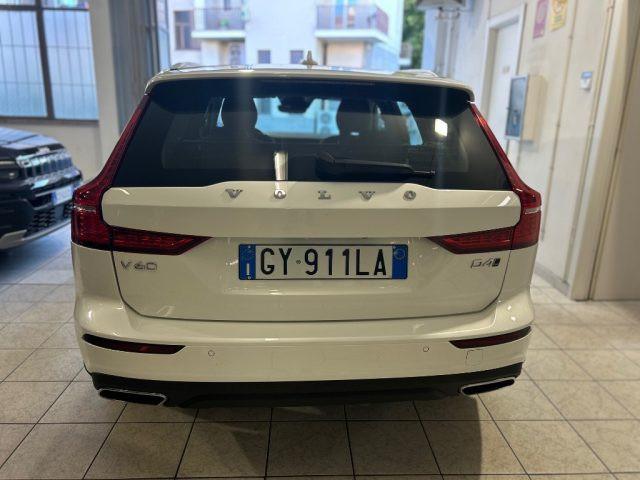 VOLVO V60 Cross Country D4 AWD Geartronic Business Plus