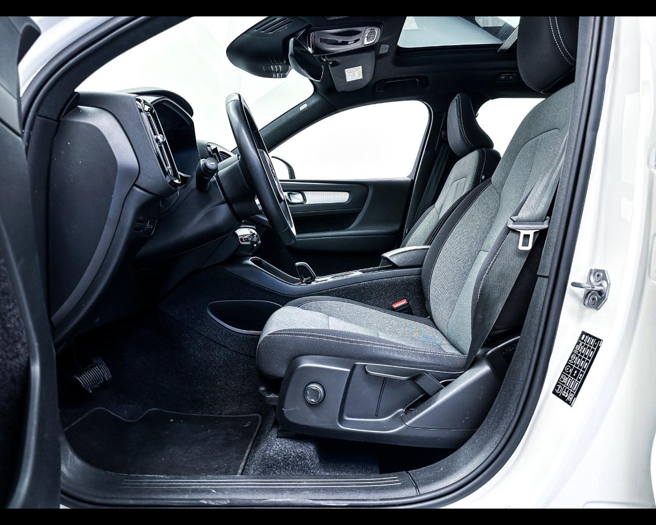 VOLVO XC40 T5 Recharge Plug-in Hybrid Inscription Expression