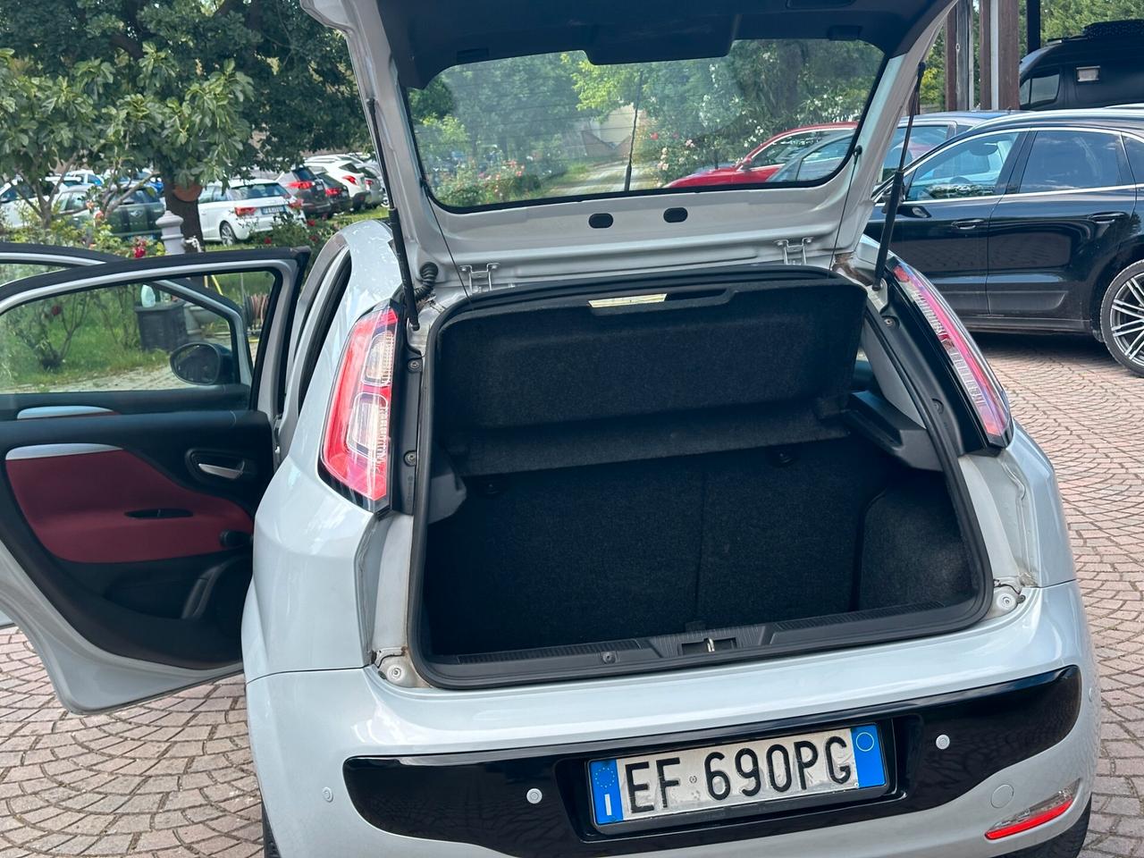 FIAT PUNTO 1.2 EVO BENZINA IDONEA PER NEOPATENTATI BELLISSIMA UNIPROPRIETARIO PERMUTABILE