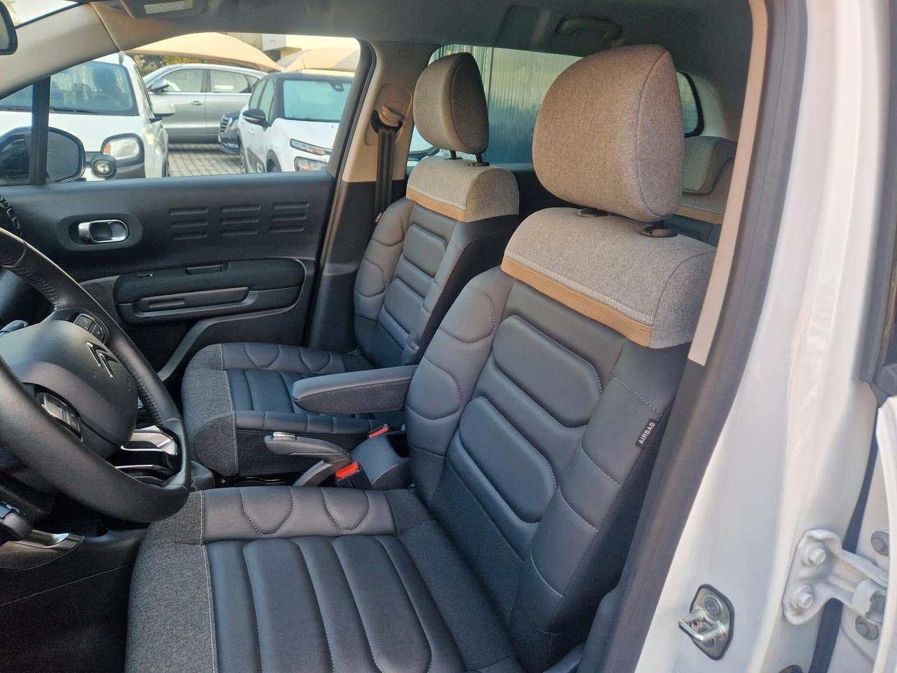 Citroen C3 Aircross BlueHDi 110 S&S Shine Pack