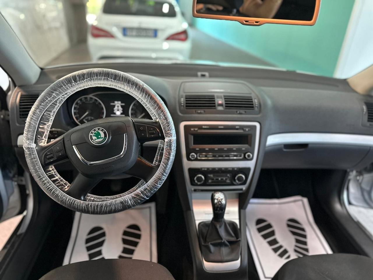 Skoda Octavia 1.6 TDI CR F.AP. Elegance