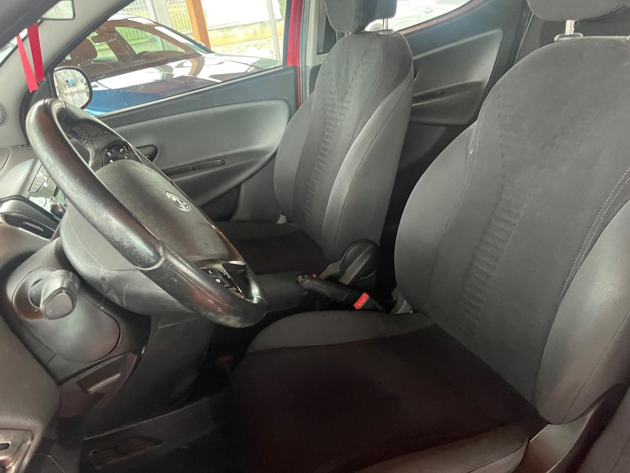 Lancia Ypsilon 1.2 Benzina/GPL - Neopatentati