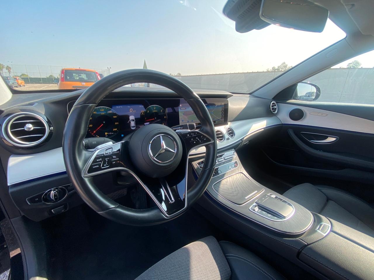 MERCEDES-Benz E 200d Business Sport 160Cv Autom.