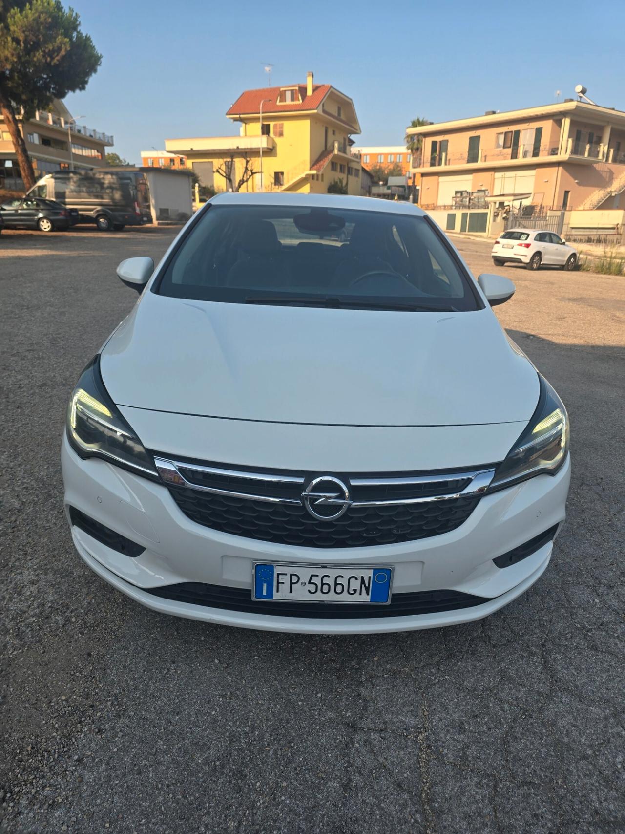 Opel Astra 1.6 CDTi 136CV Start&Stop 5 porte Innovation