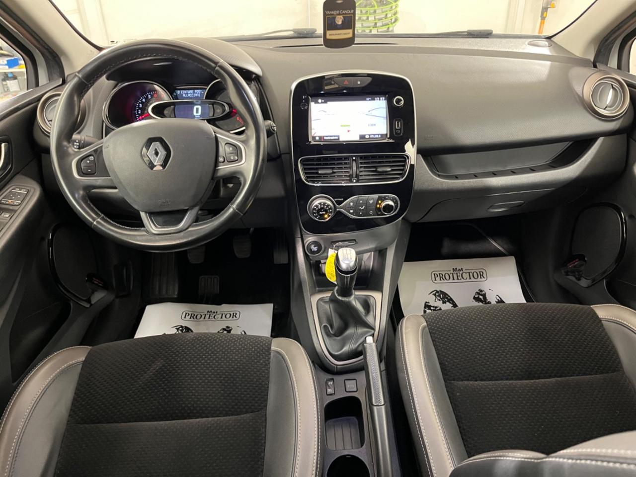 Renault Clio TCe 12V 90 CV * NEOPATENTATI *