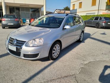 Volkswagen Golf Var. 1.6 Comfortline