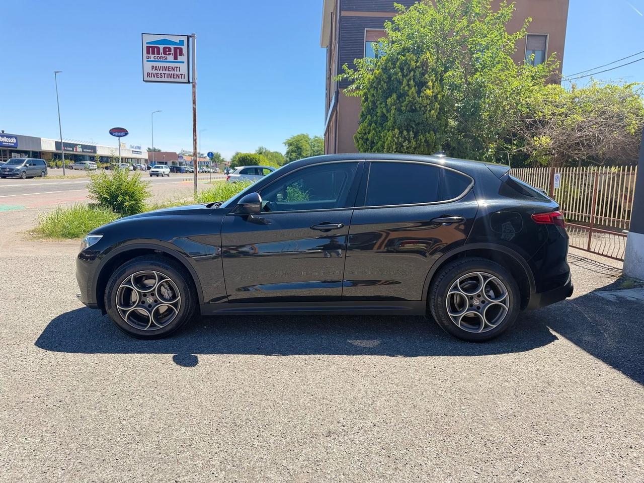 Alfa Romeo Stelvio Executive 2.2 #11317