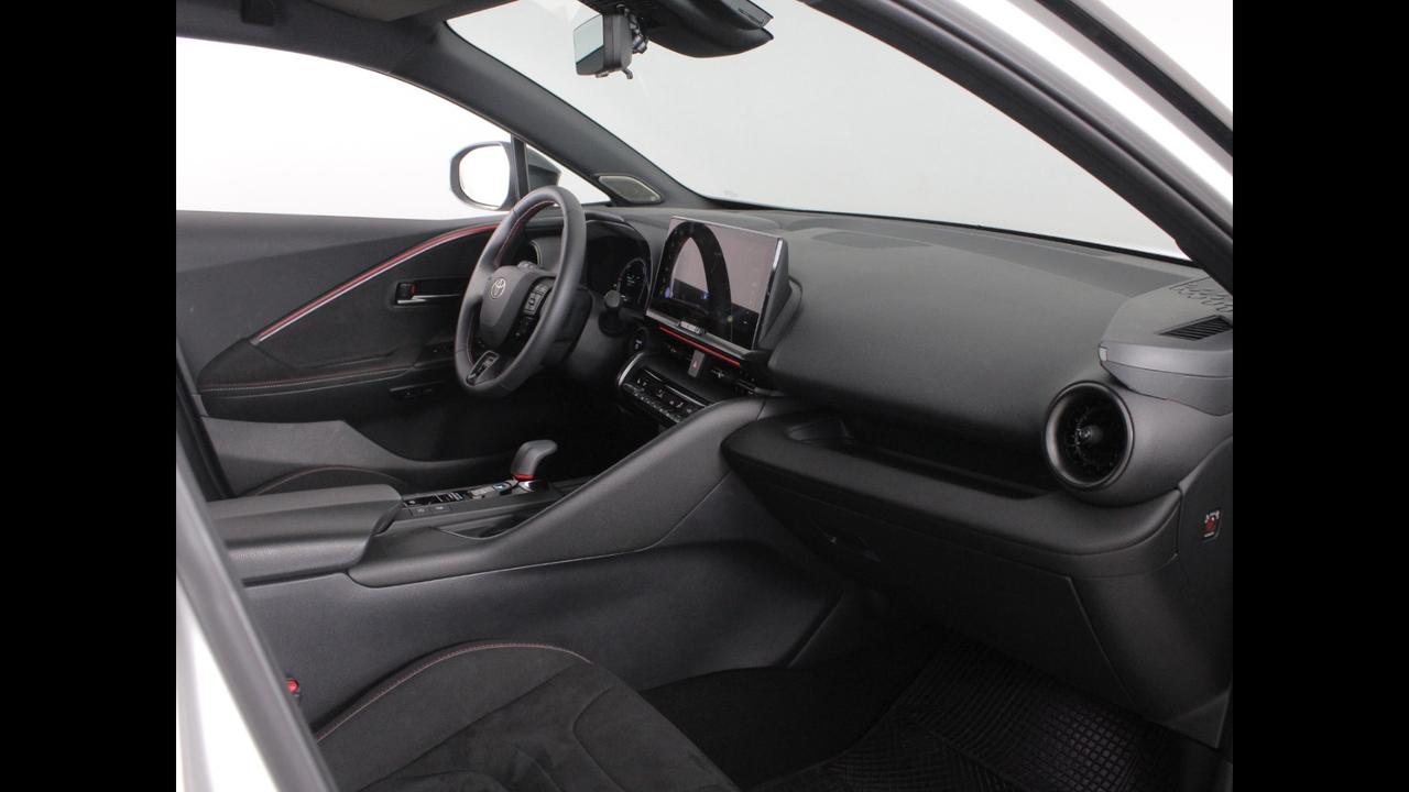 TOYOTA C-HR 2.0 HEV AWD GR SPORT PREM