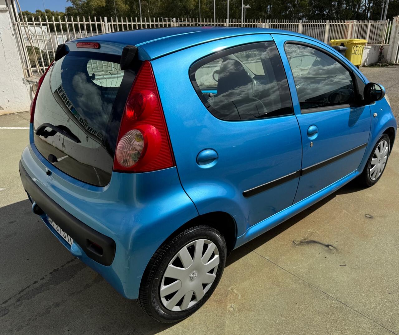 Peugeot 107 1.4 HDi 5p. -SOLO 149.000 KM-