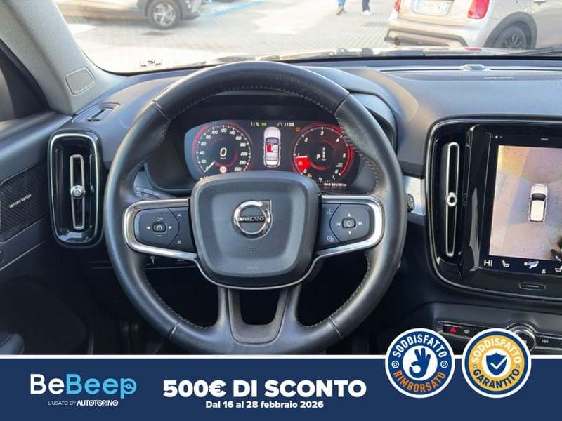 Volvo XC40 2.0 D4 MOMENTUM AWD GEARTRONIC