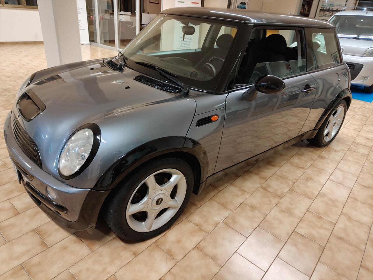 Mini 1.6 16V Cooper