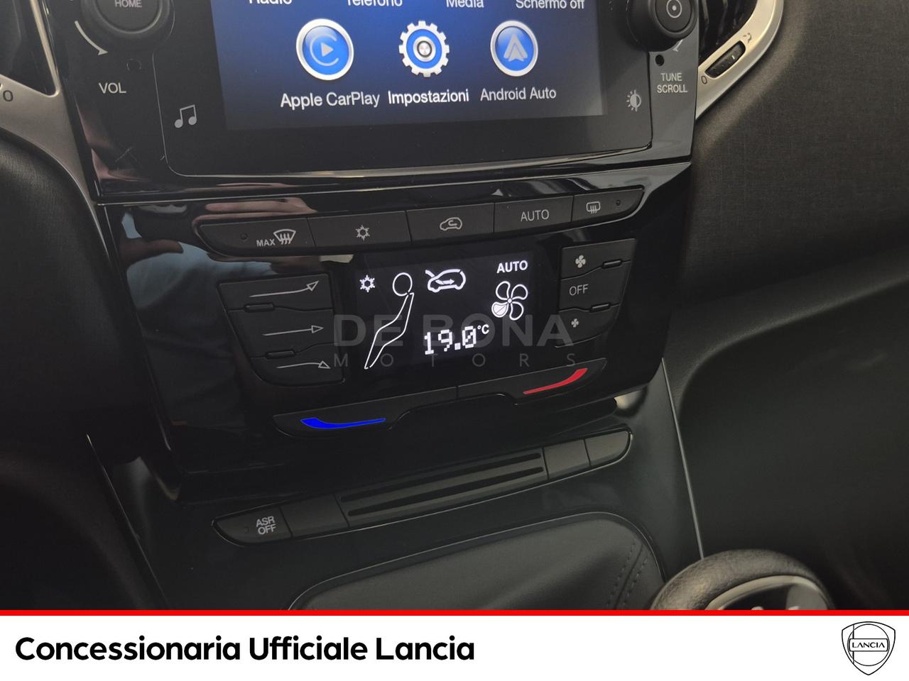 Lancia Ypsilon 1.0 firefly hybrid gold s&s 70cv