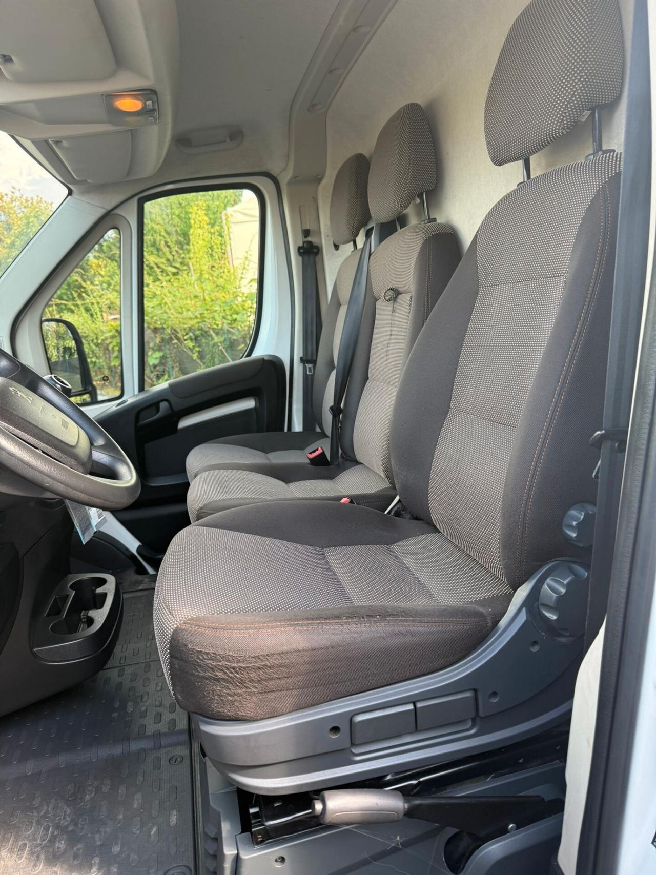 Peugeot Boxer 330 2.2 BlueHDi 140 S&S PC-TN Furgone