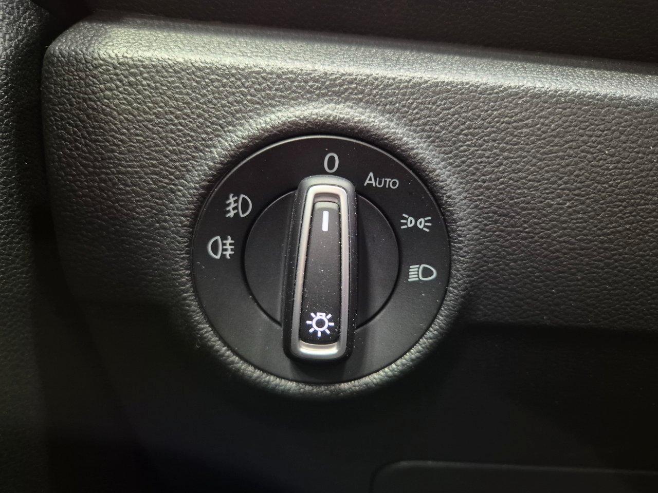 Volkswagen T-Roc 1.0 tsi Style 115cv - NEOPATENTATI - Sens. Park. - Carplay