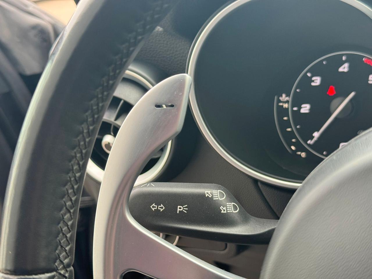 Alfa Romeo Stelvio 2.2 Turbodiesel 190 CV AT8 RWD Sprint