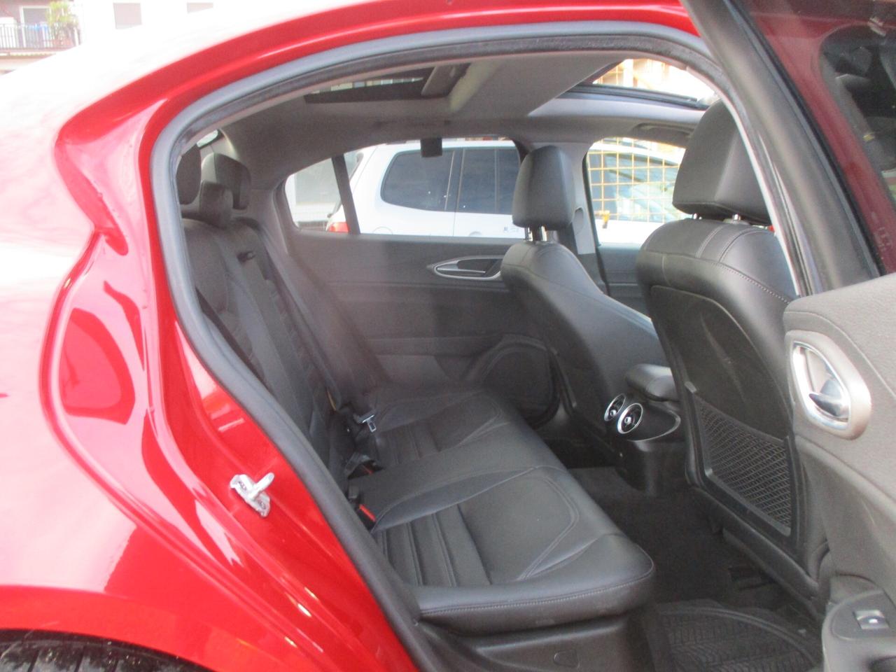 Alfa Romeo Giulia 210 CV AT8 AWD Q4 Veloce STRAFULL